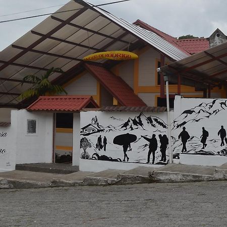 Hostal La Casa De Rodrigo Baeza Bilik gambar