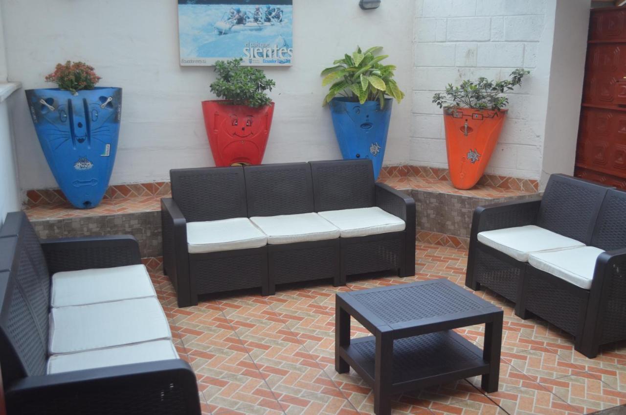 Hostal La Casa De Rodrigo Baeza Luaran gambar