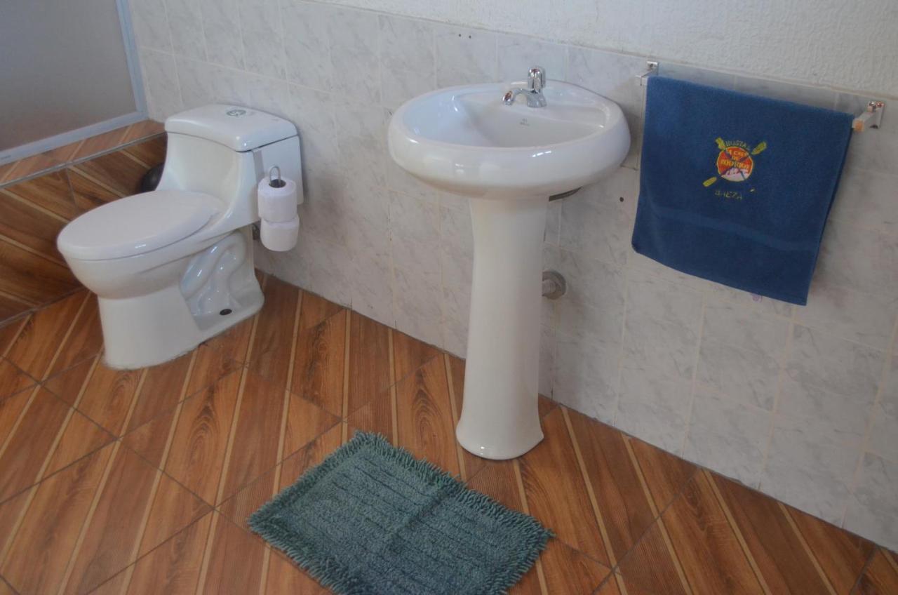 Hostal La Casa De Rodrigo Baeza Luaran gambar