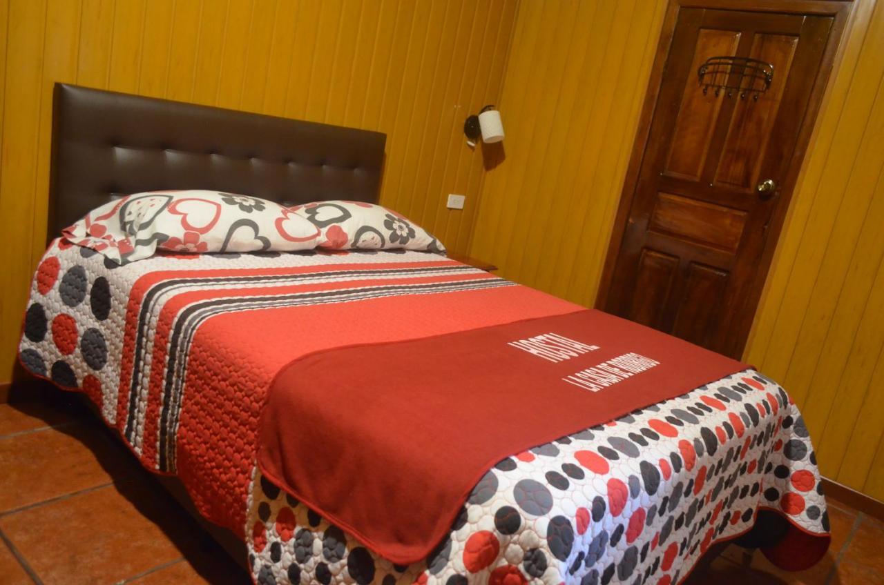 Hostal La Casa De Rodrigo Baeza Luaran gambar